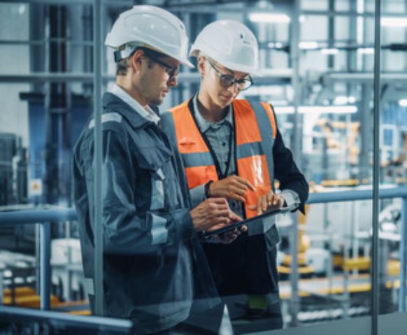 From General to Specialised: Choosing the Right AI for EHS